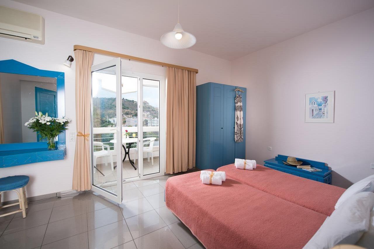 شقق سكالا الفندقية Agia Pelagia Kythira الغرفة الصورة