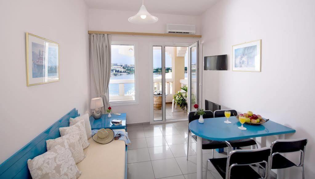 شقق سكالا الفندقية Agia Pelagia Kythira الغرفة الصورة