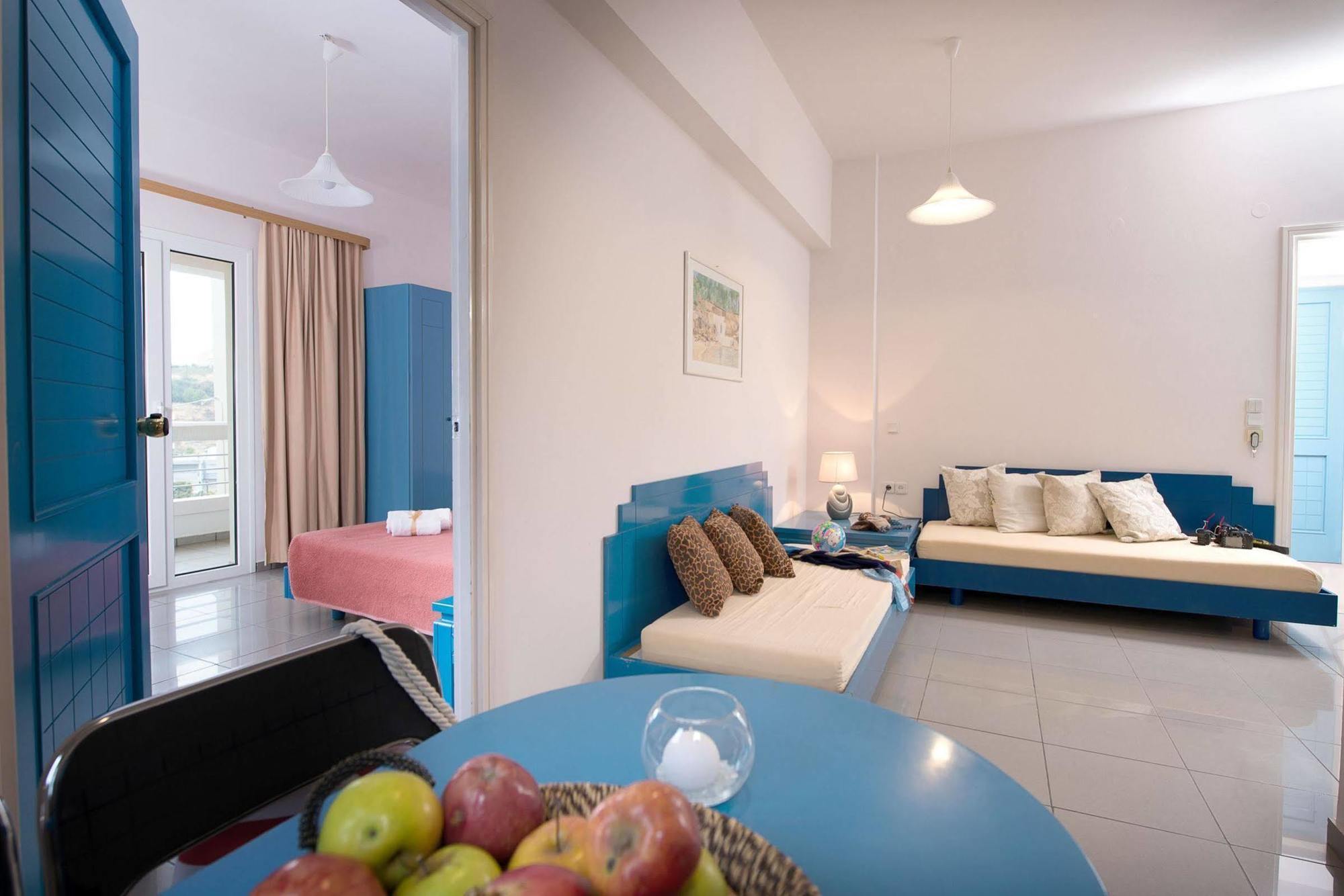 شقق سكالا الفندقية Agia Pelagia Kythira الغرفة الصورة